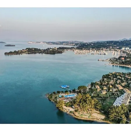 Corfu Club Executive Апарт-отель
