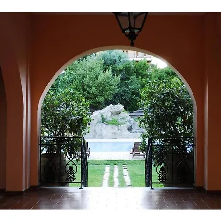 Апарт-отель Corfu Club Executive